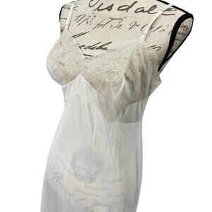 Vintage 70s Vanity Fair Beige Nylon Slip Dress 36L